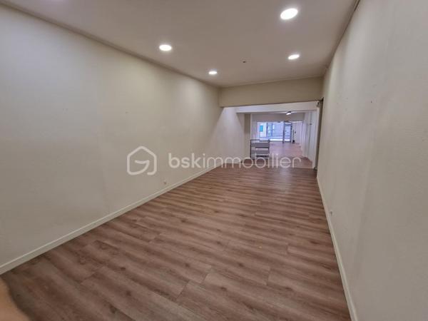 Local d'activités de 217 m²