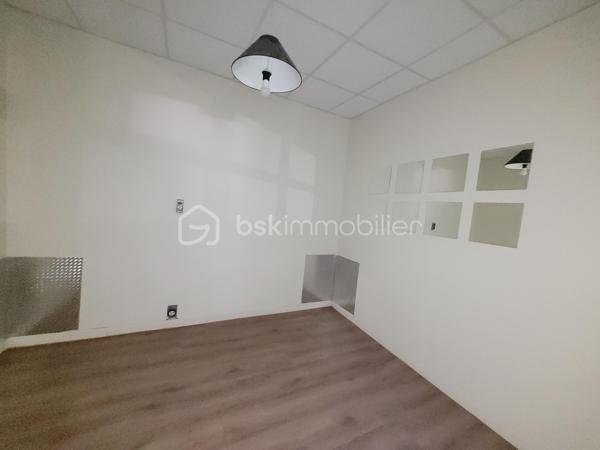 Local d'activités de 217 m²