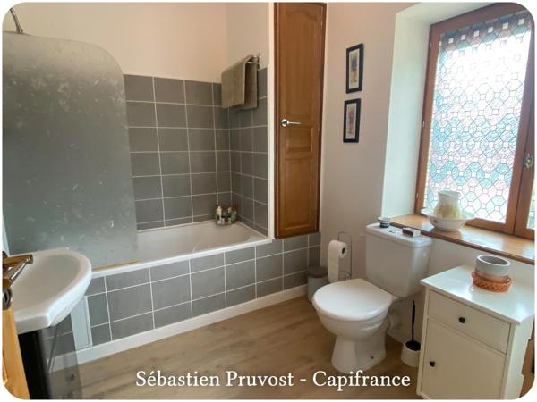 Maison à vendre 4 pièces PROCHE SAINT PARDOUX LA RIVIERE (24), 100m2 hab., terrain 2600m2 env dont 1320 avec Cu, 2 chambres