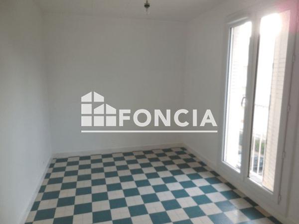 Location Appartement 4 pièces 74.89 m² - 322, 324, 326, 328, 330, 332 AVENUE PIERRE BROSSOLETTE Bourg Saint Andeol 07700