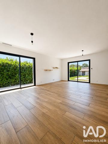 Maison à vendre 6 pièces 160 m² Saint-Médard-en-Jalles