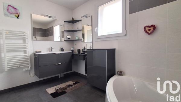 Maison à vendre 6 pièces 125 m² Montferrand-le-Château