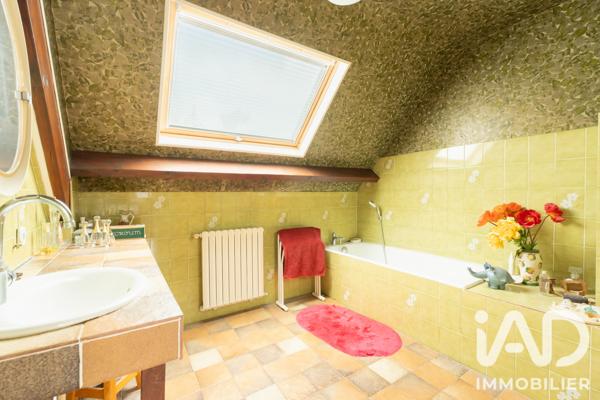 Maison à vendre 6 pièces 115 m² Saint-Arnoult-en-Yvelines