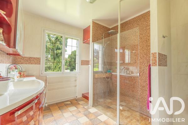 Maison à vendre 6 pièces 115 m² Saint-Arnoult-en-Yvelines