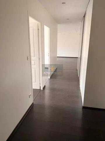 Location                                                      Appartement
                        
                     3 pièces                      88 m2                     à Langres