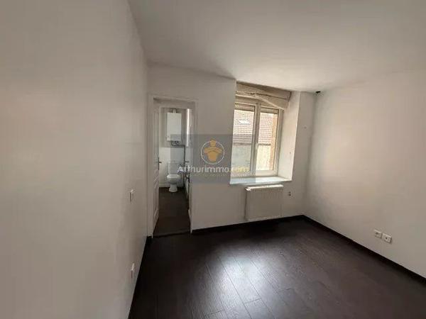Location                                                      Appartement
                        
                     3 pièces                      88 m2                     à Langres