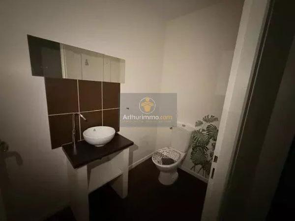 Location                                                      Appartement
                        
                     3 pièces                      88 m2                     à Langres