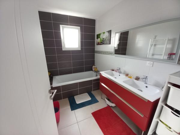 Maison 5 pièce(s) 3 chambre(s) 120 m²