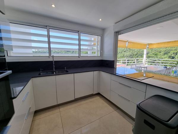Appartement T4 avec vue mer à Schoelcher, Martinique