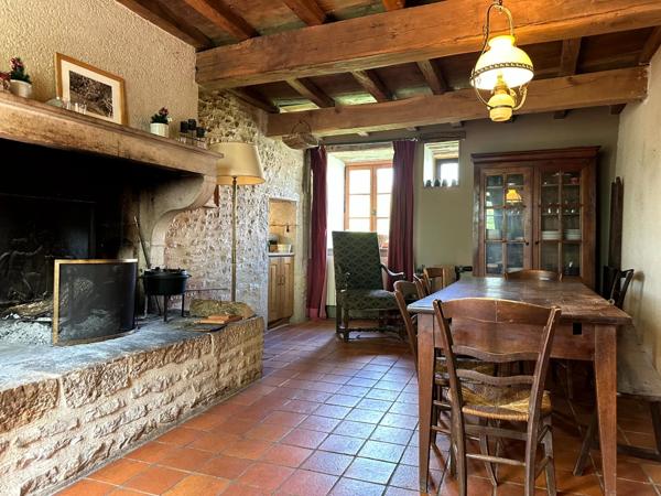 Propriete à vendre 8 pièces proche de POUILLY EN AUXOIS (21)