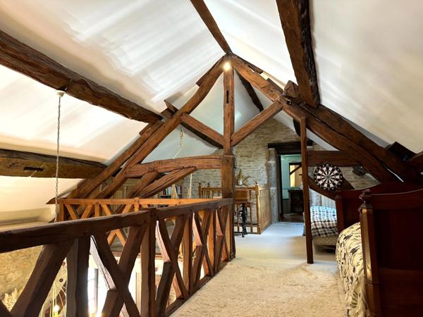 Propriete à vendre 8 pièces proche de POUILLY EN AUXOIS (21)