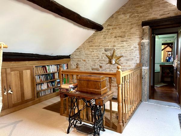 Propriete à vendre 8 pièces proche de POUILLY EN AUXOIS (21)