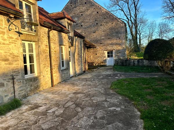 Propriete à vendre 8 pièces proche de POUILLY EN AUXOIS (21)