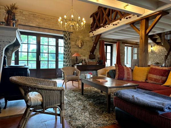 Propriete à vendre 8 pièces proche de POUILLY EN AUXOIS (21)