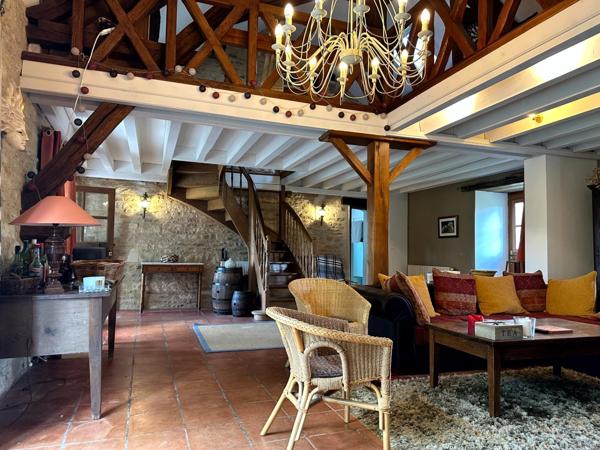 Propriete à vendre 8 pièces proche de POUILLY EN AUXOIS (21)