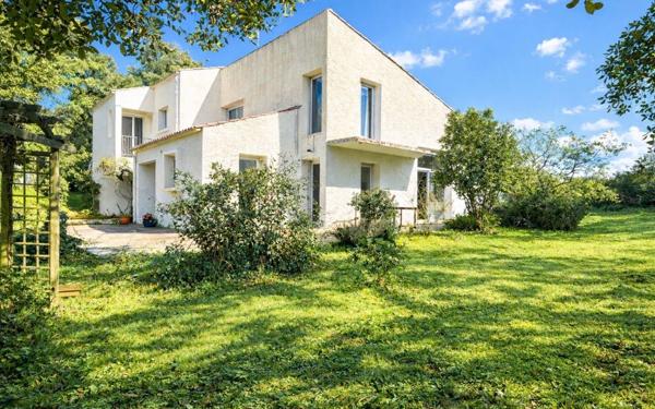 Maison à vendre    5 pièces • 153 m2 Saint-Pierre-d'Oléron