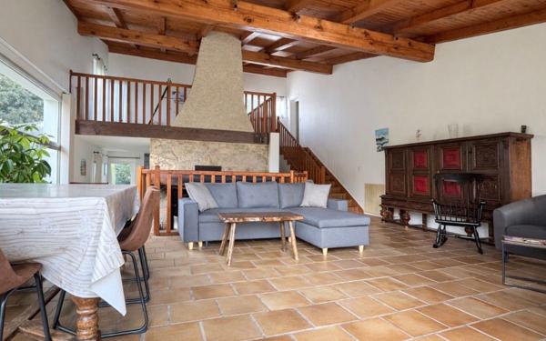 Maison à vendre    5 pièces • 153 m2 Saint-Pierre-d'Oléron