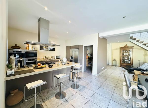 Maison à vendre 7 pièces 222 m² Beauvoisin