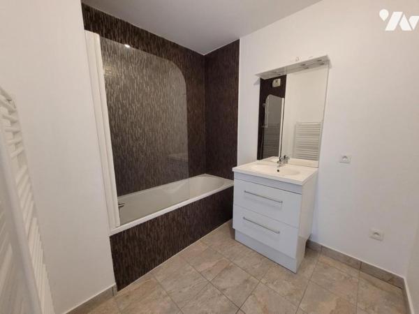 NANTES - Local ou Appartement - Ascenseur - Garage 