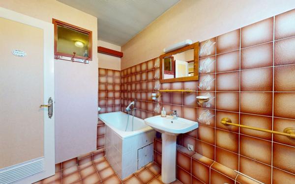 Maison à vendre    5 pièces •  Valleroy