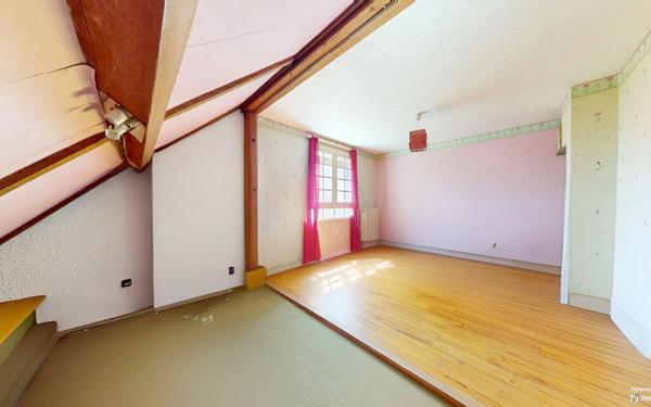 Maison à vendre    5 pièces •  Valleroy