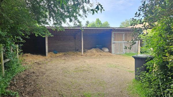 Houdan et Gambais proche / Maison familiale 4 chambres avec terrain et boxes pour chevaux / Environnement exceptionnel dans le 78