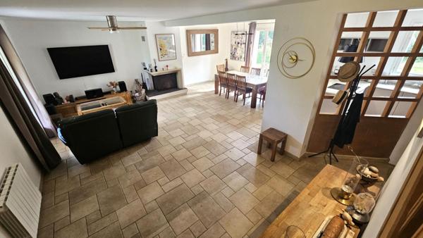 Houdan et Gambais proche / Maison familiale 4 chambres avec terrain et boxes pour chevaux / Environnement exceptionnel dans le 78