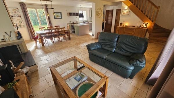 Houdan et Gambais proche / Maison familiale 4 chambres avec terrain et boxes pour chevaux / Environnement exceptionnel dans le 78