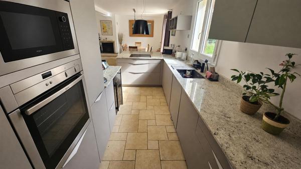 Houdan et Gambais proche / Maison familiale 4 chambres avec terrain et boxes pour chevaux / Environnement exceptionnel dans le 78