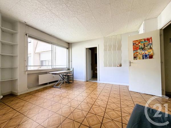 Appartement F1 à vendre  1 pièce - 26,41 m 2   PARIS  - 75010