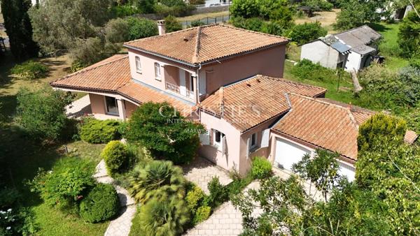 Villa Familiale avec Jardin à proximité de la plage