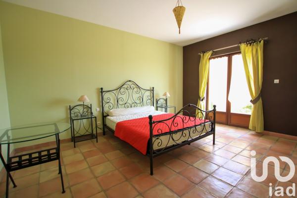 Maison à vendre 13 pièces 440 m² Le Bugue