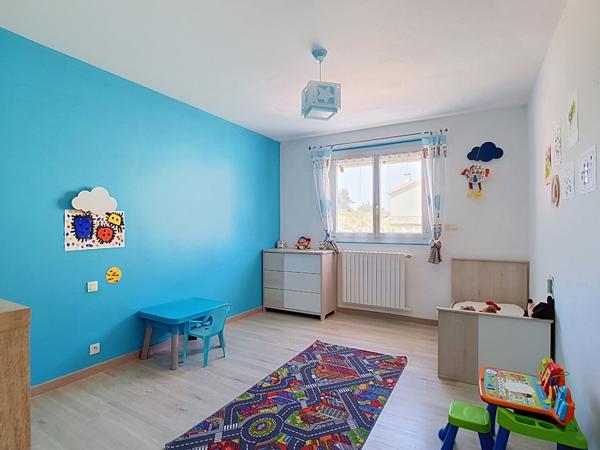 A VENDRE - Maison de 113 m²  - T5 - 4 chambres - 2 Garages - 31470 SAINT LYS