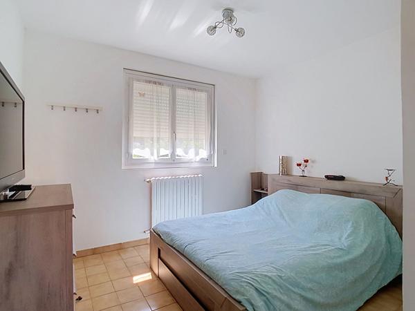 A VENDRE - Maison de 113 m²  - T5 - 4 chambres - 2 Garages - 31470 SAINT LYS