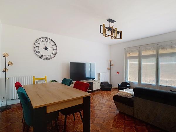 A VENDRE - Maison de 113 m²  - T5 - 4 chambres - 2 Garages - 31470 SAINT LYS