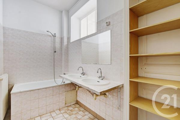 Appartement F3 à vendre  3 pièces - 68 m2 PARIS - 75019