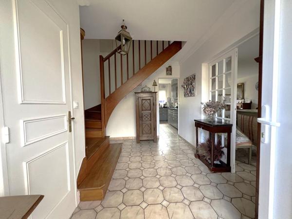 Maison Villepreux 9 pièces 7 chambres 180 m2 Type Marly