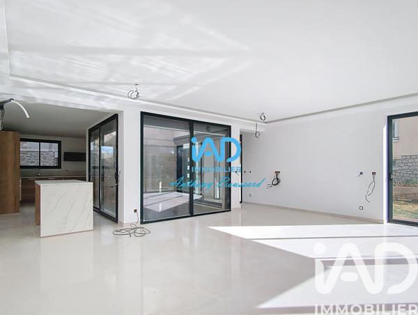 Maison à vendre 4 pièces 160 m² Fontenay-Trésigny