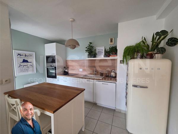 Bel appartement rénové avec balcon - Proche centre- ville