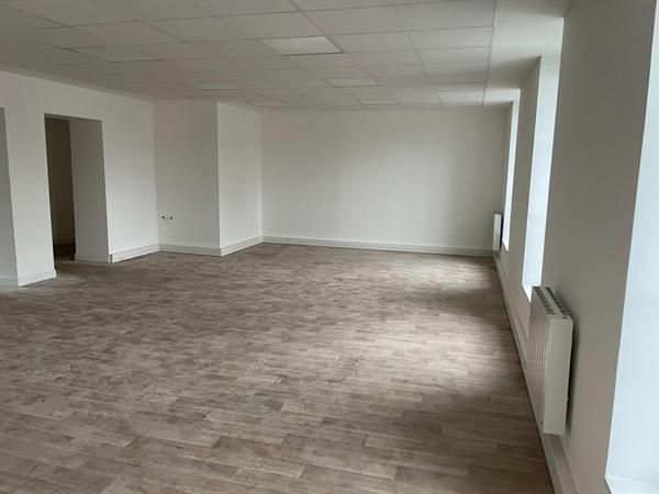 Bureau dans résidence de standing plein centre ville de la Ferté sous jouarre