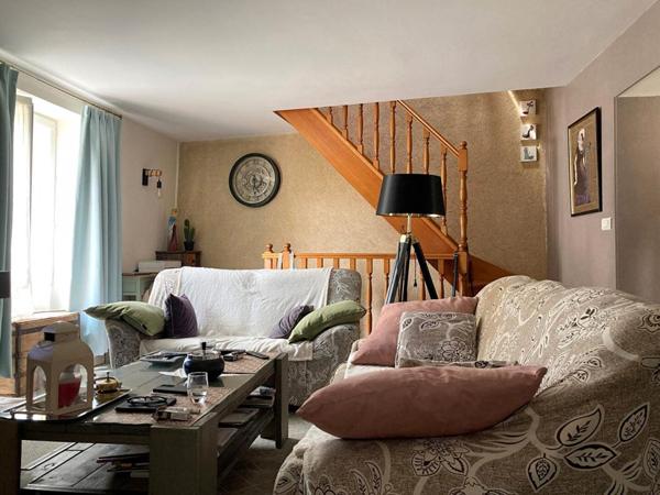 Immeuble à Prayssac 2 appartements loués avec terrasses