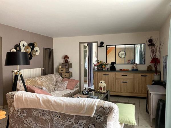 Immeuble à Prayssac 2 appartements loués avec terrasses