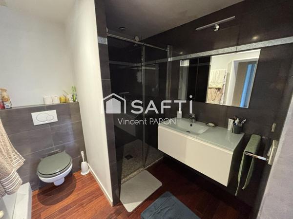 Maison familiale lumineuse avec suite parentale, jardin et garage – Tram-train à 5 min