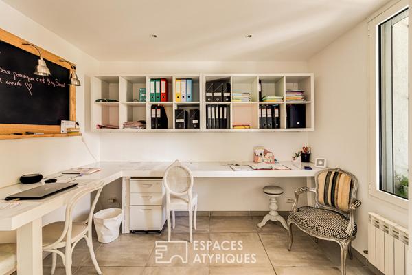 Maison avec piscine et restanques – Vue sur Notre-Dame – Roucas Blanc