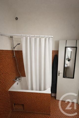 Appartement T1 à vendre  1 pièce - 36,90 m2 RODEZ - 12