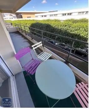 Appartement à louer 2 pièces Évry-Courcouronnes (91000)