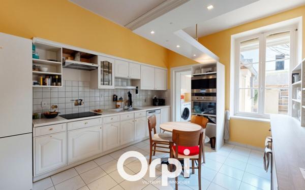 Maison à vendre    5 pièces •  Mont-Saint-Martin