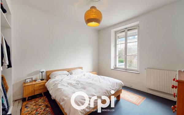 Maison à vendre    5 pièces •  Mont-Saint-Martin