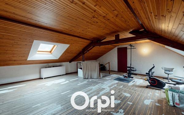 Maison à vendre    5 pièces •  Mont-Saint-Martin