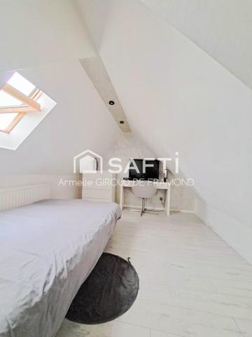 Située aux pieds des Vosges à Uffoltz (68700), cette grande maison familiale rénovée en 2020 de 177m2, 8 pièces sur 162 m2 de terrain avec 2 terrasses et une place de parking extérieure.